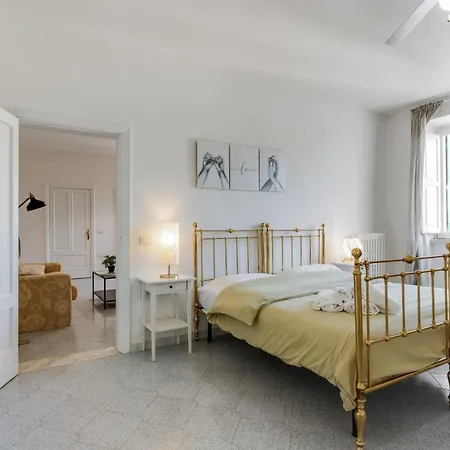 A Due Passi Dal Ponte - Affitti Brevi Italia Apartment *
