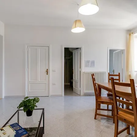 A Due Passi Dal Ponte - Affitti Brevi Italia Apartment