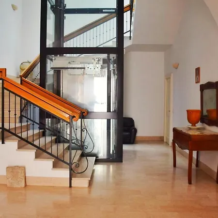 A Due Passi Dal Ponte - Affitti Brevi Italia Apartment