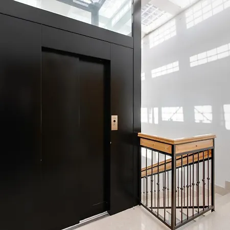 Appartement A Due Passi Dal Ponte - Affitti Brevi Italia